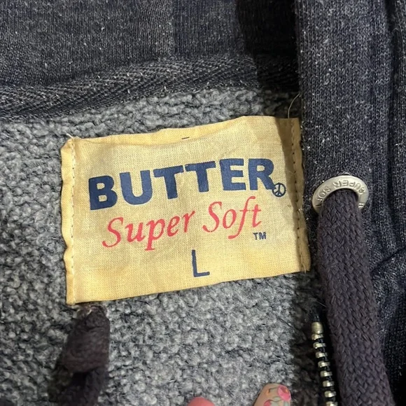 Butter soft EVIL EYE sweater - Picture 4 of 4